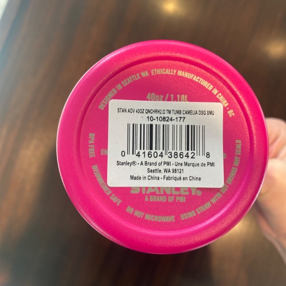 NWT SOLD OUT Barbie Pink Stanley 40 oz. Quencher H2.0 FlowState Tumbler Camelia - Picture 7 of 7